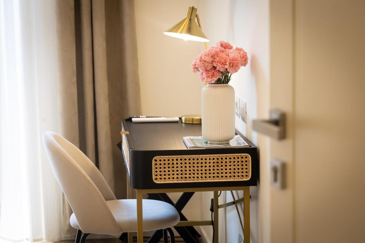 רומא Colosseum Boutique Apartment מראה חיצוני תמונה