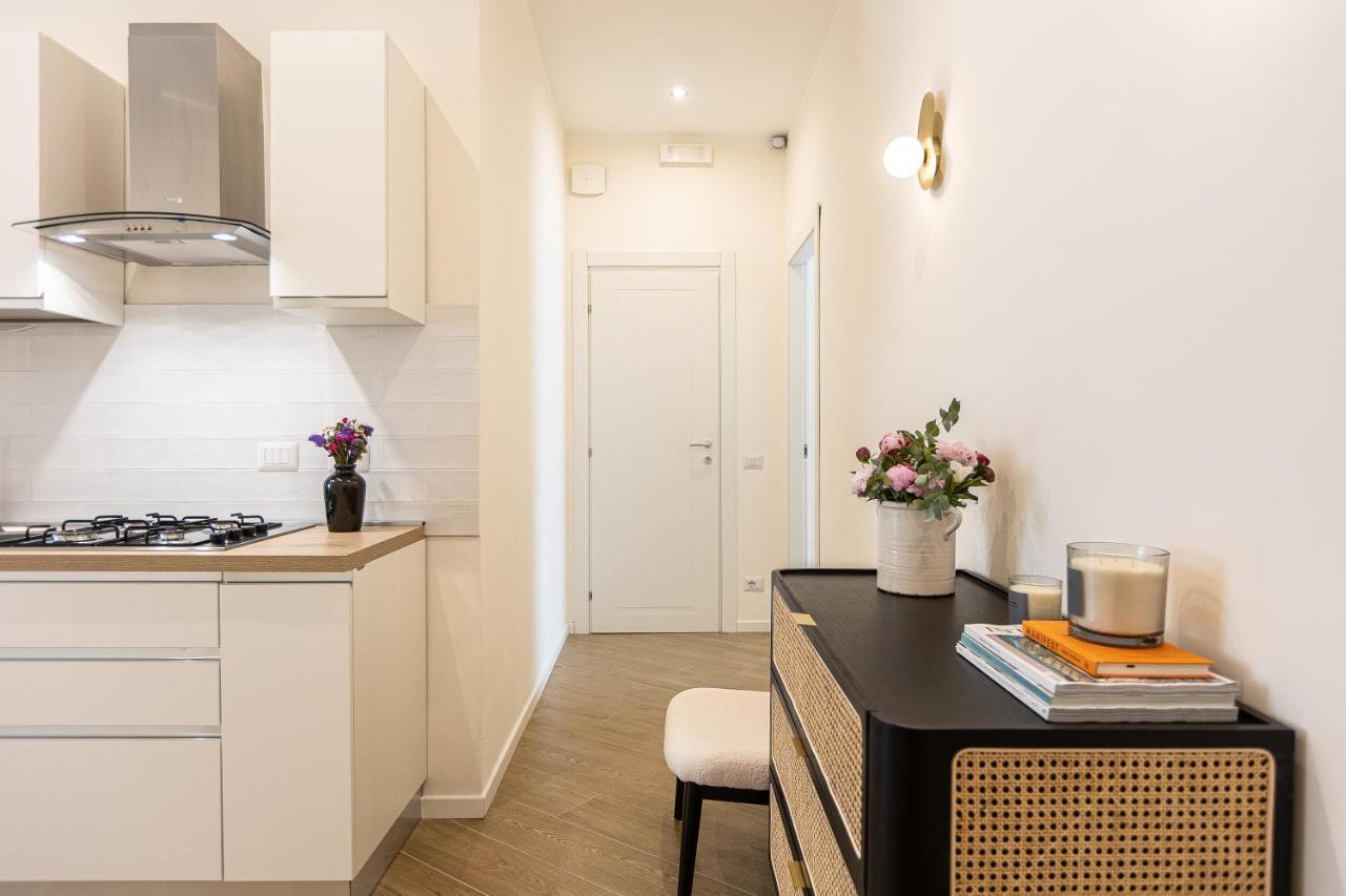 רומא Colosseum Boutique Apartment מראה חיצוני תמונה