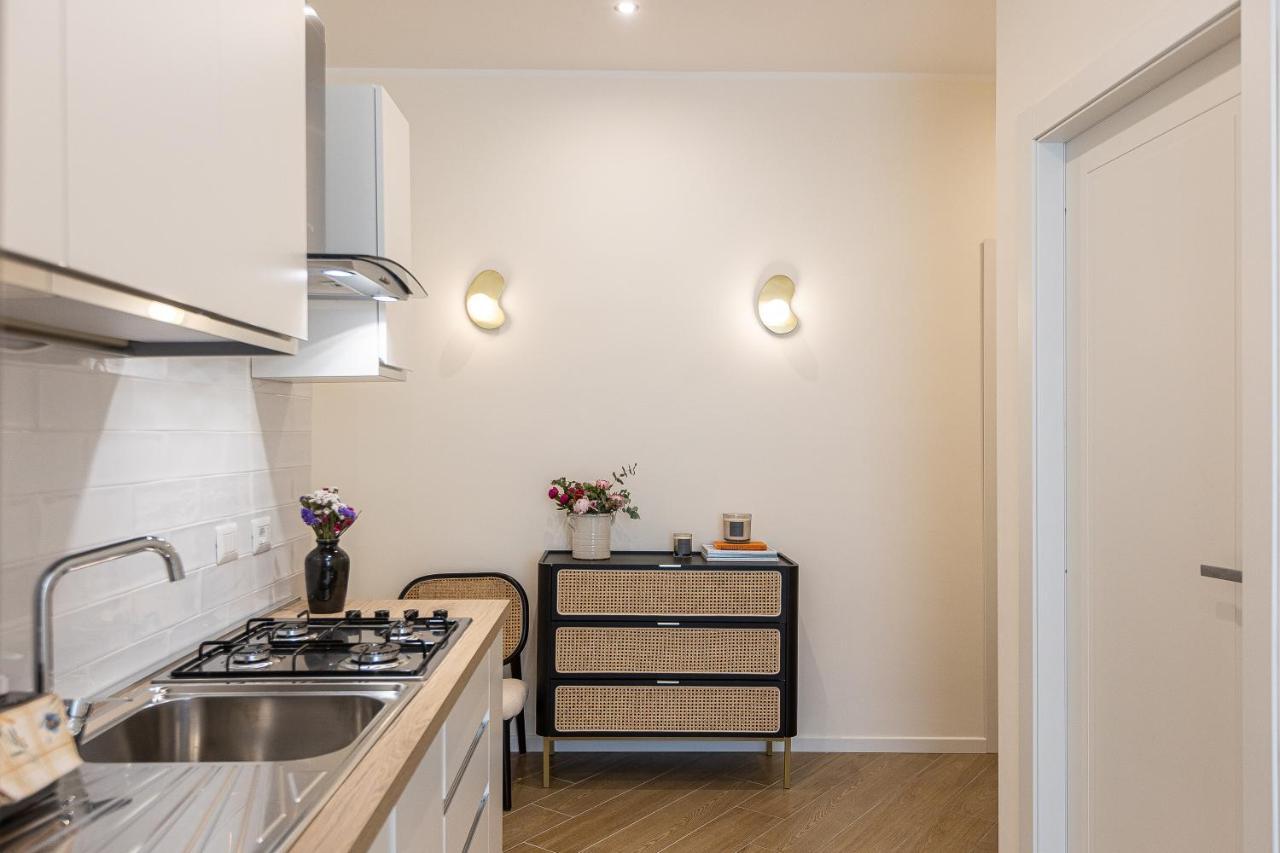 רומא Colosseum Boutique Apartment מראה חיצוני תמונה