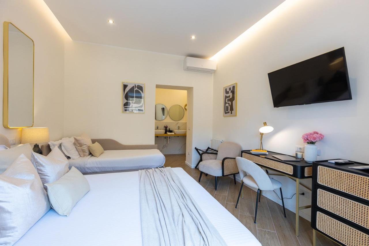 רומא Colosseum Boutique Apartment מראה חיצוני תמונה