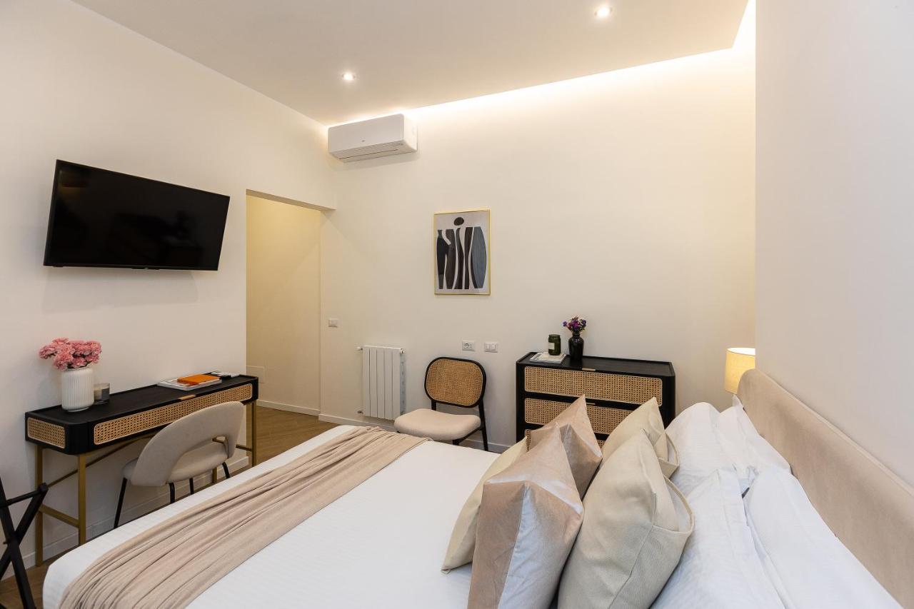 רומא Colosseum Boutique Apartment מראה חיצוני תמונה